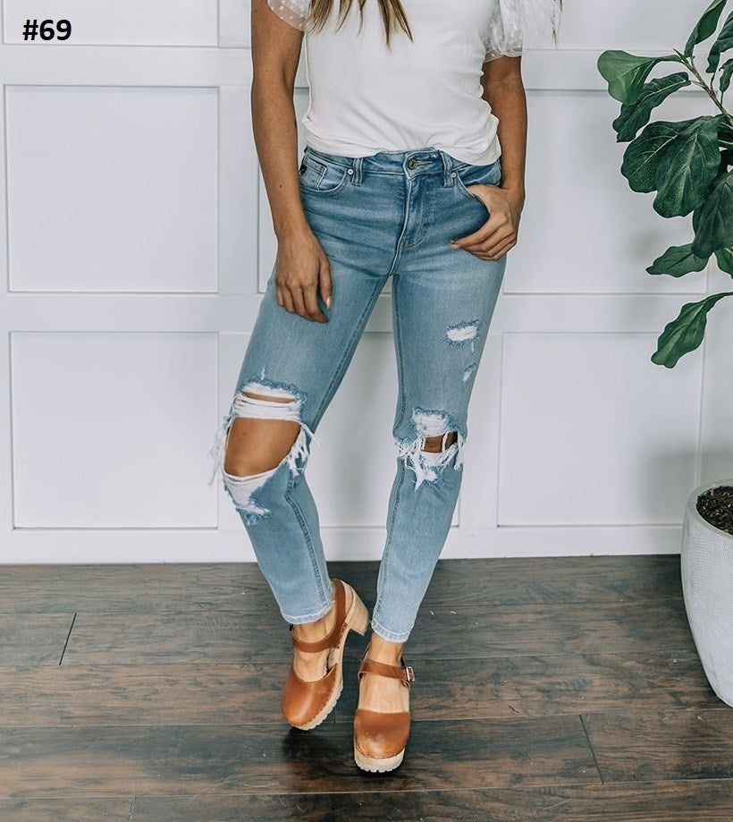 Kancan High-Rise Slim Straight Denim