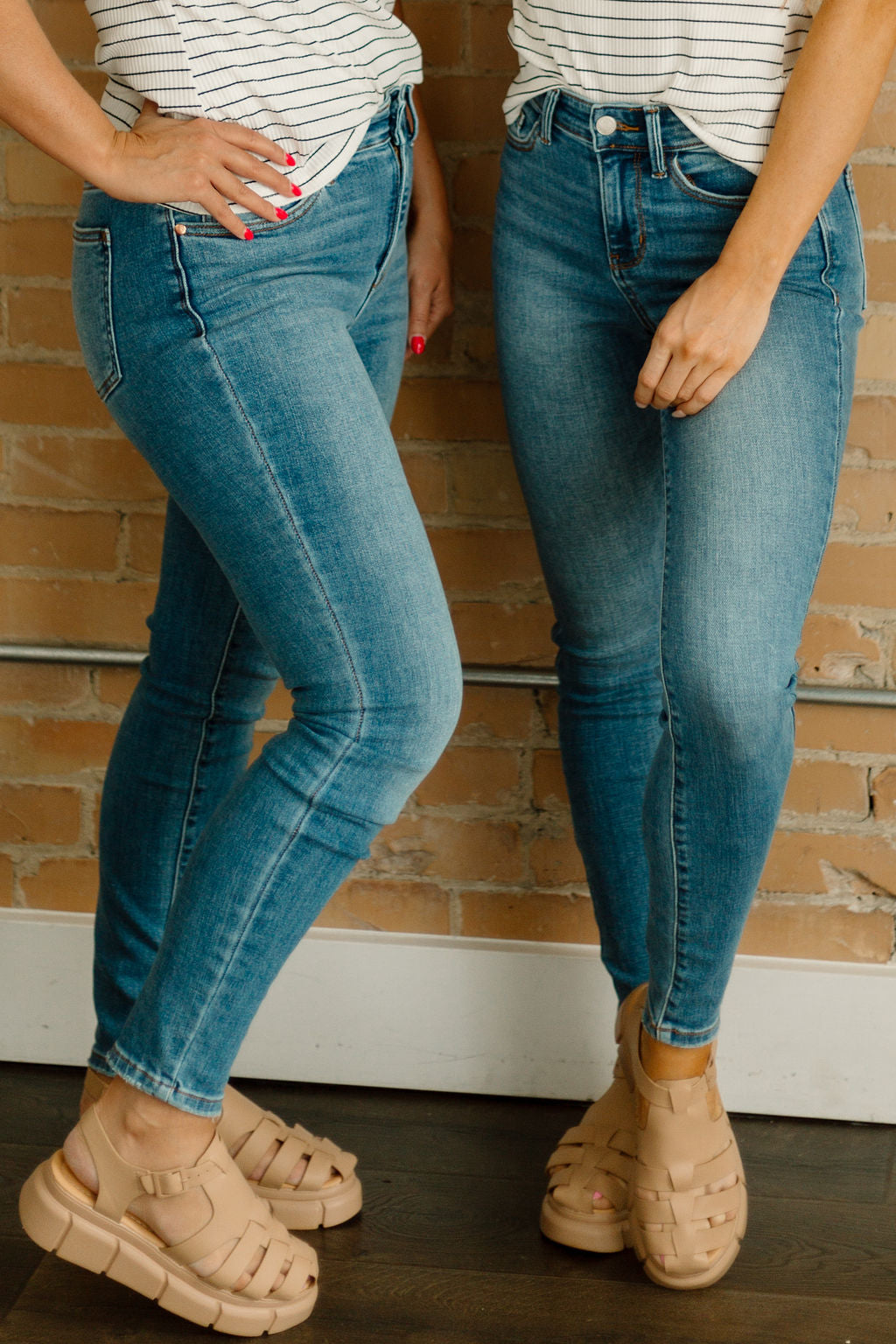 Judy Blue Mid-Rise Vintage Skinny