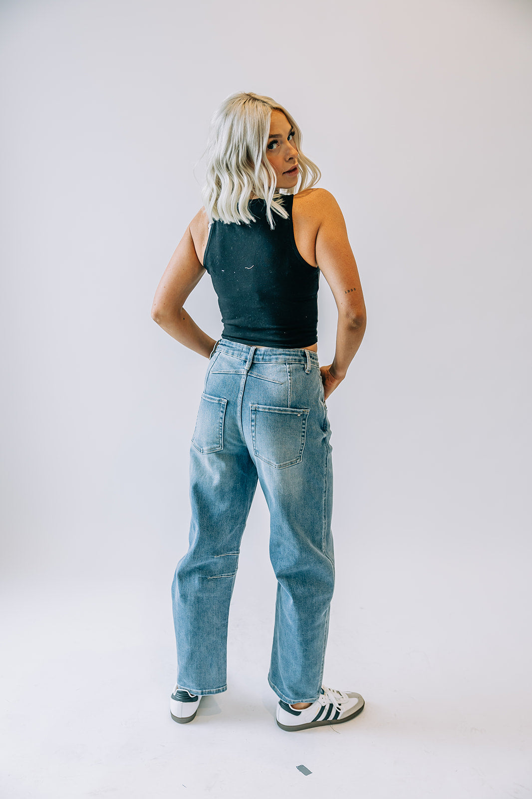 MICA Stretchy Barrel Jeans