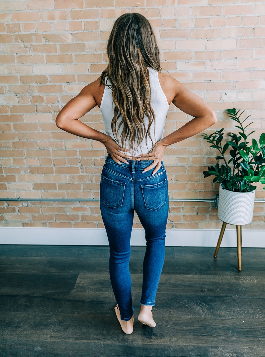 Kancan High-Rise Distressed Skinny