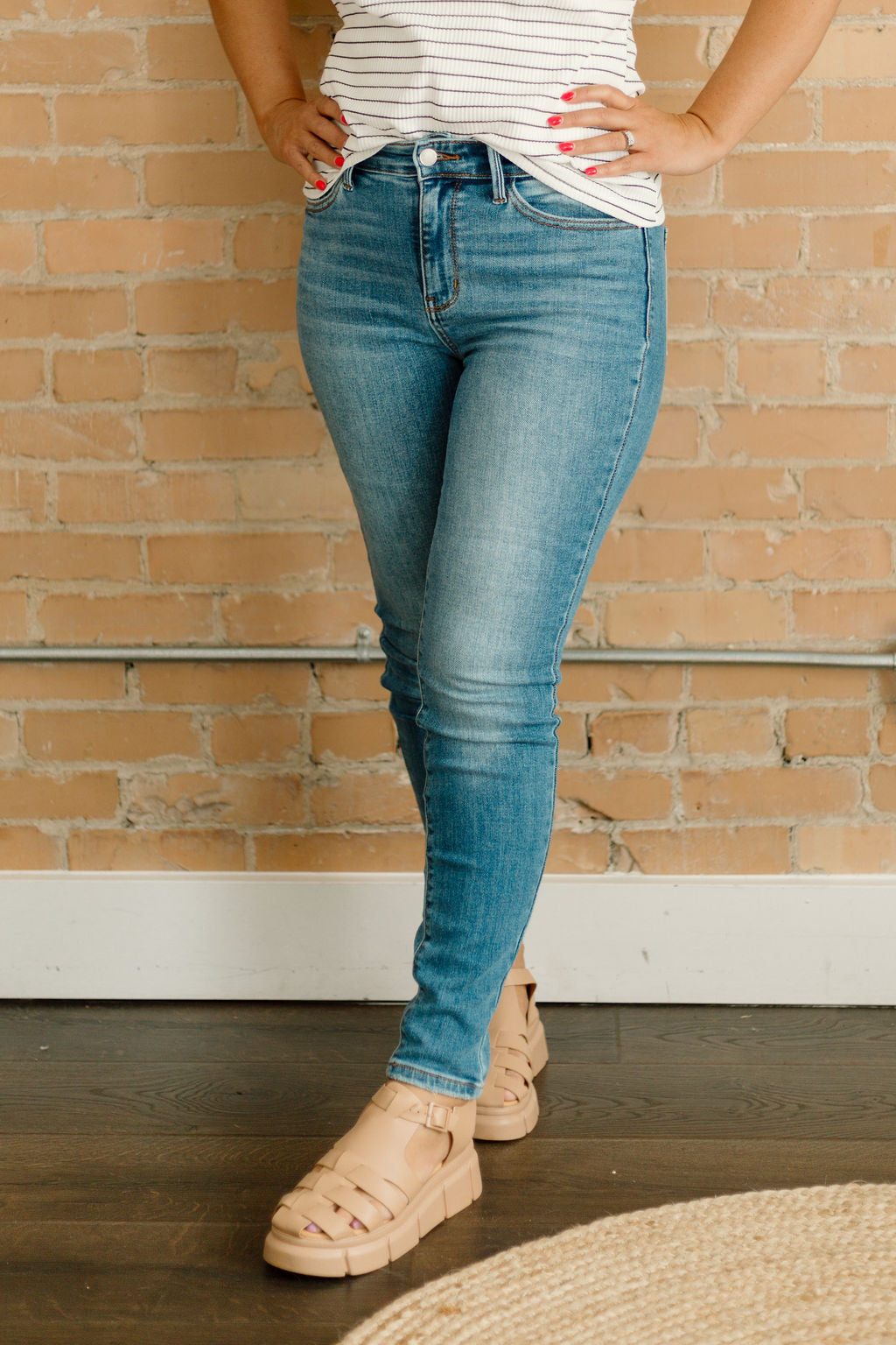 Judy Blue Mid-Rise Vintage Skinny