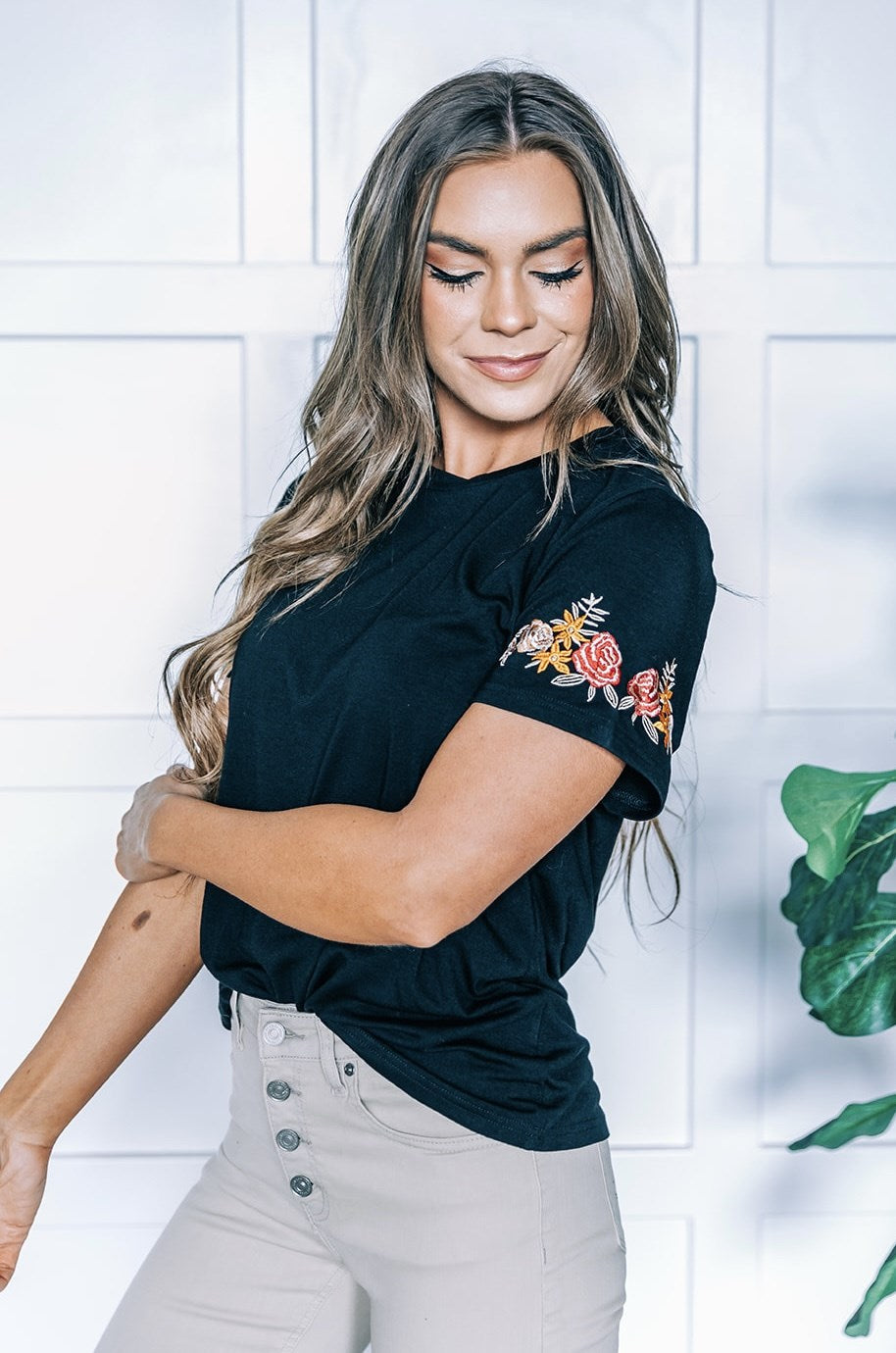 Willow Embroidered Tee
